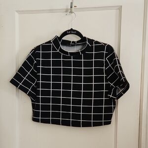 SHEIN Black and White Checkered Crop Top